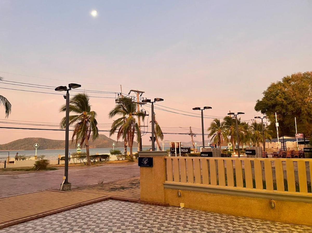 Panwa Beach Side Beachfront プーケット エクステリア 写真