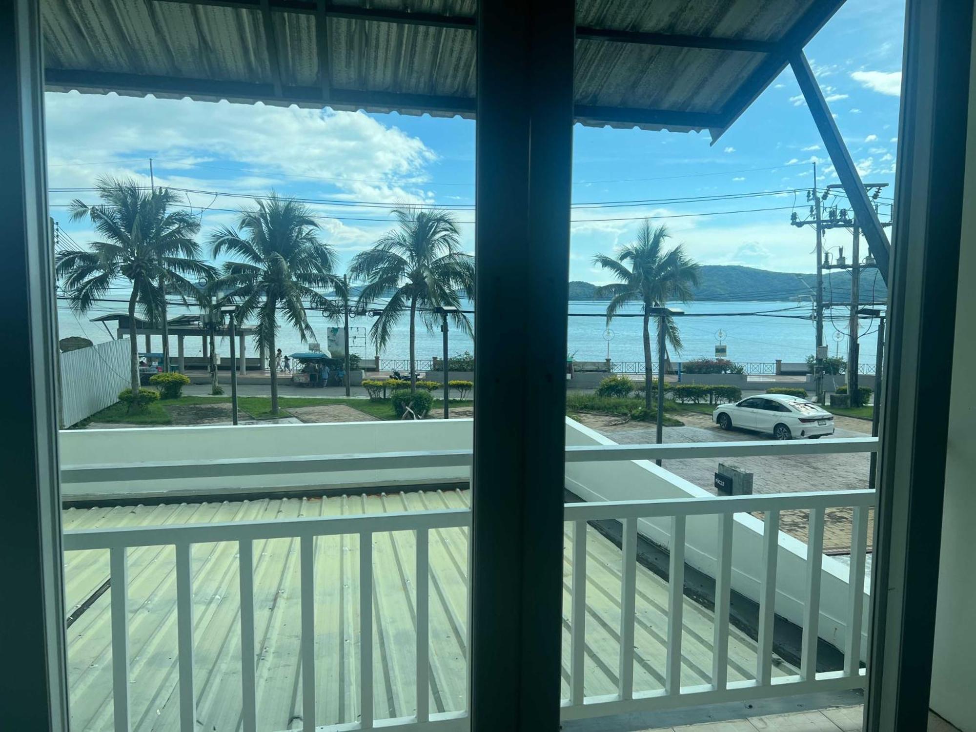 Panwa Beach Side Beachfront プーケット エクステリア 写真